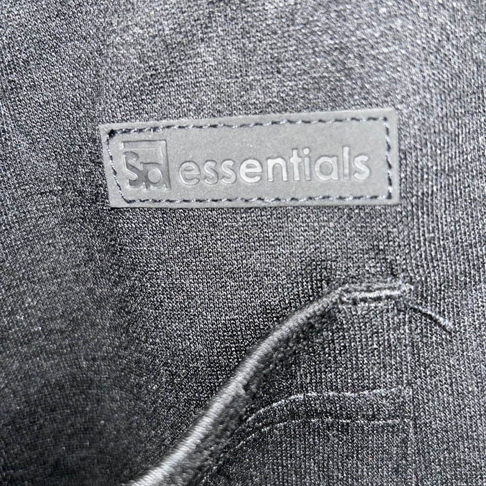 SD Essentials Tech Fleece pants - Picture 6 of 10
